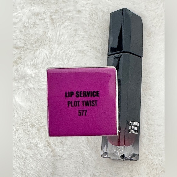 Il Makiage Lip Gloss - NIB - Picture 3 of 5